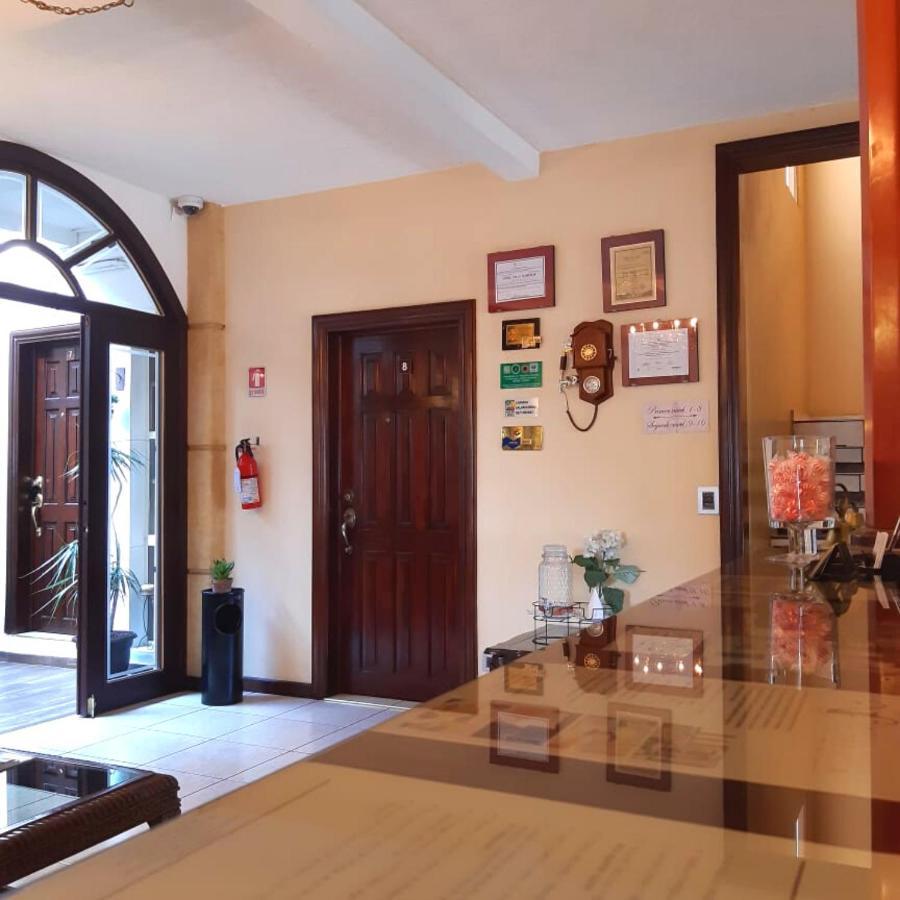 Hotel Villa Florencia Zona Rosa サンサルバドル エクステリア 写真