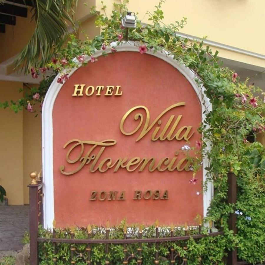 Hotel Villa Florencia Zona Rosa サンサルバドル エクステリア 写真
