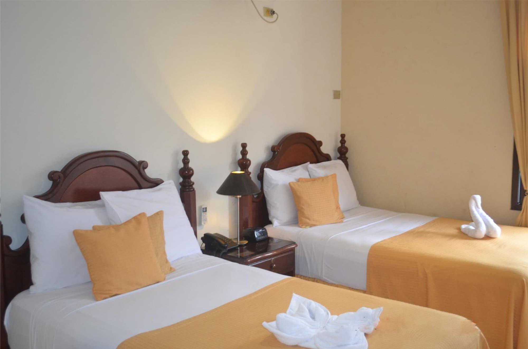 Hotel Villa Florencia Zona Rosa サンサルバドル エクステリア 写真