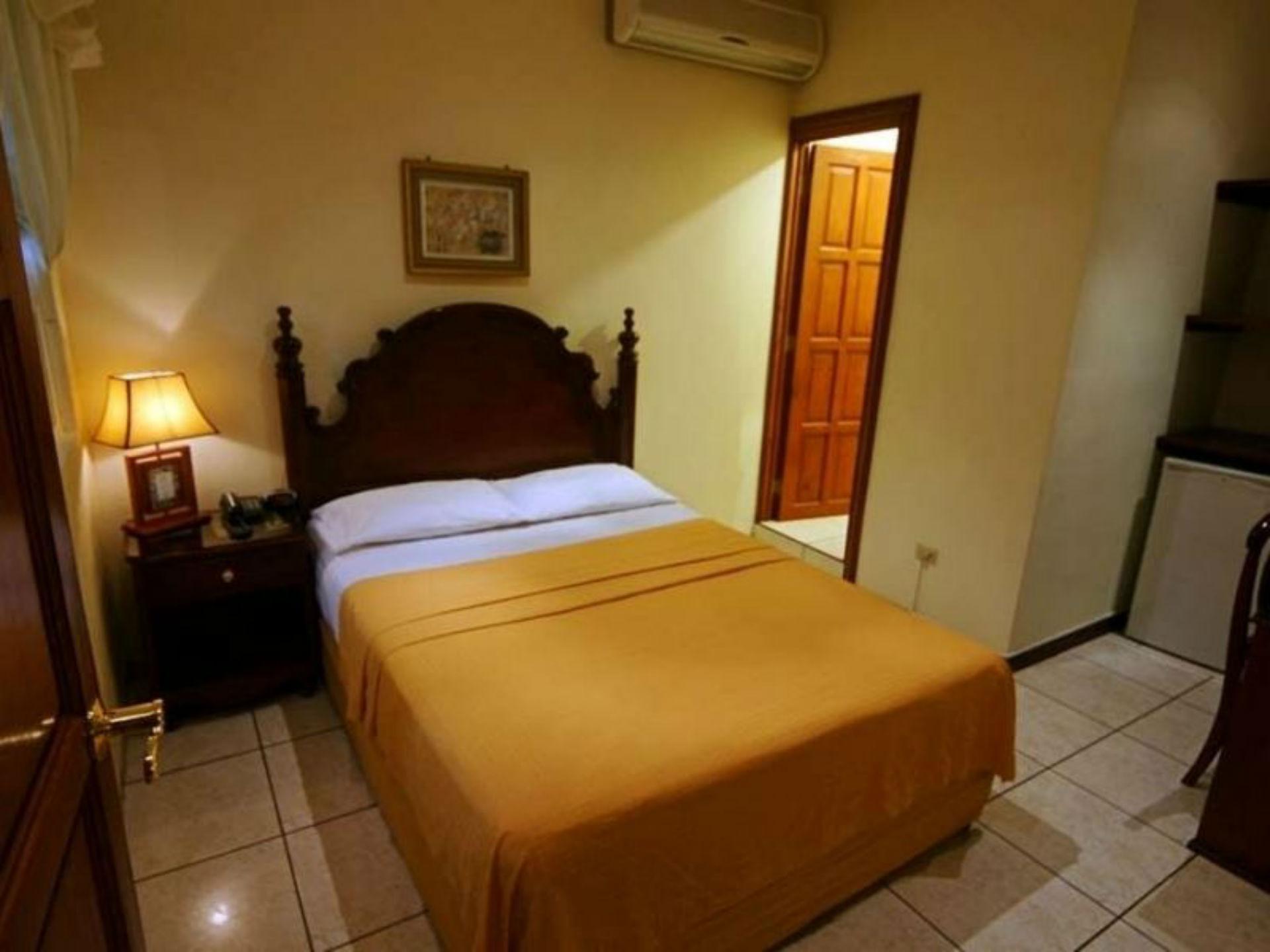 Hotel Villa Florencia Zona Rosa サンサルバドル エクステリア 写真