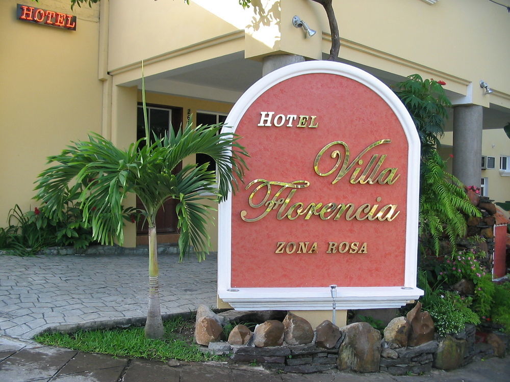 Hotel Villa Florencia Zona Rosa サンサルバドル エクステリア 写真