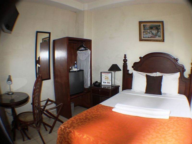 Hotel Villa Florencia Zona Rosa サンサルバドル エクステリア 写真